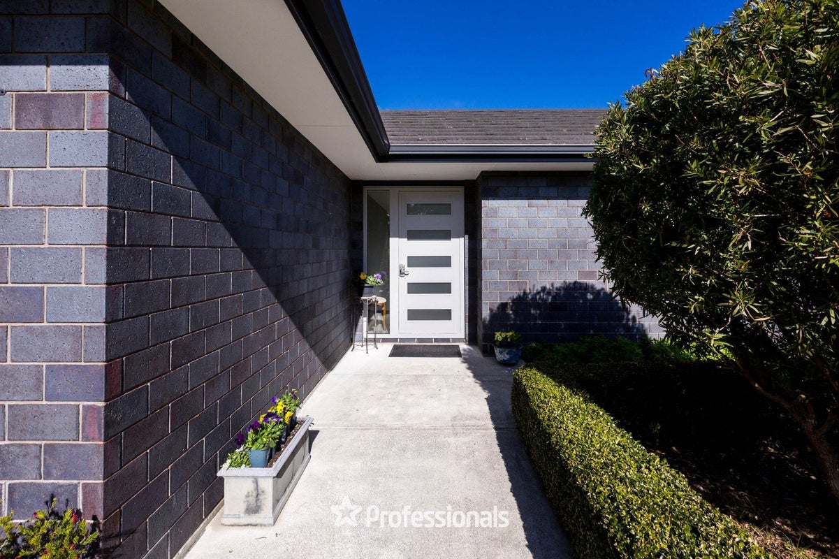 112 Parkes Line Road, Maymorn, Upper Hutt - Carousel 2