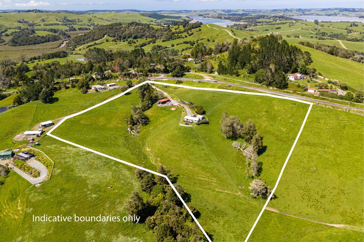 1822 State Highway 12, Paparoa - Carousel 1