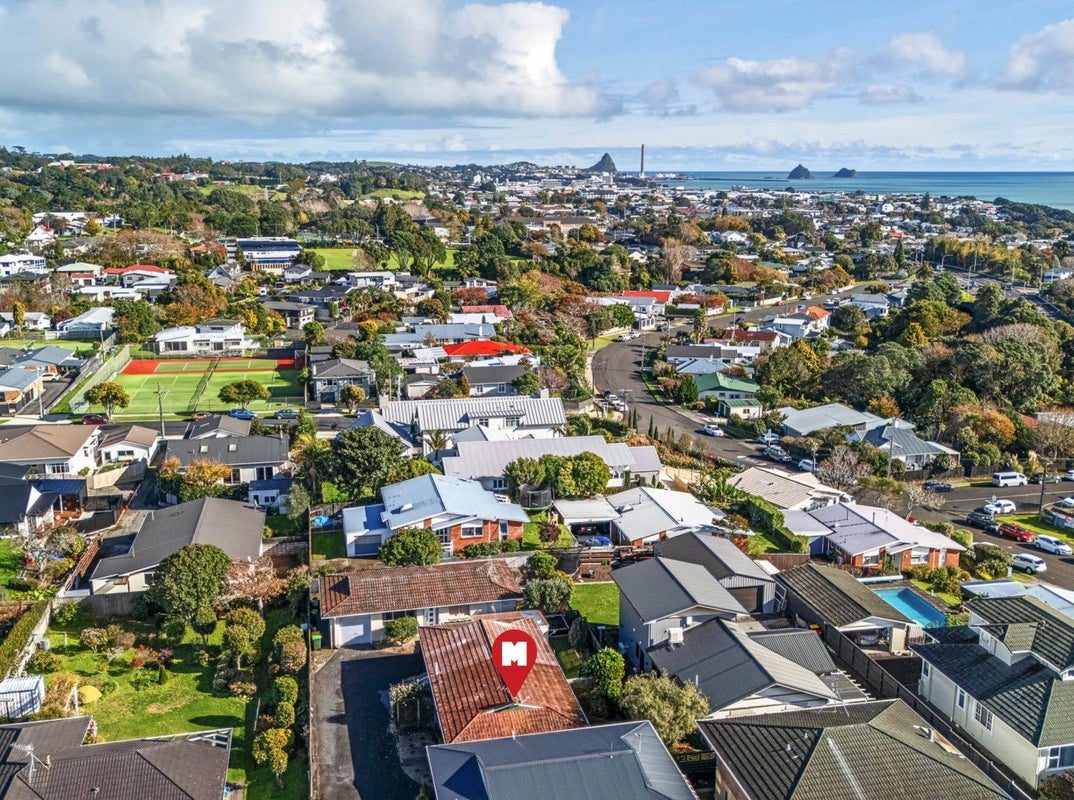 2/50 Paynters Avenue, Strandon, New Plymouth - Carousel 24