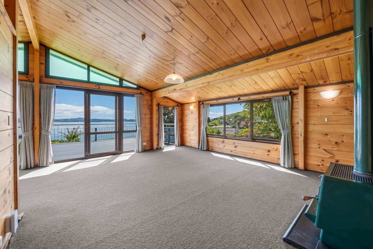 61 Carlton Crescent, Maraetai, Auckland - Carousel 2