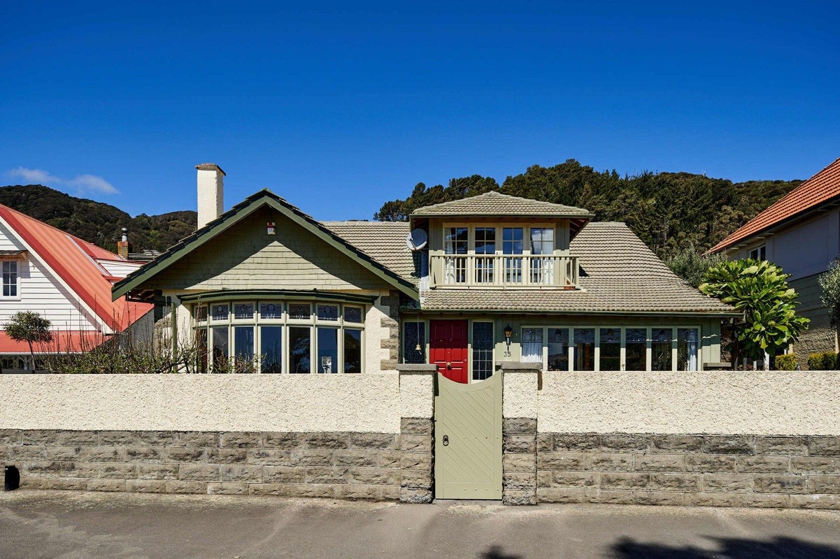 35 Marine Parade, Eastbourne, Lower Hutt - Carousel 27