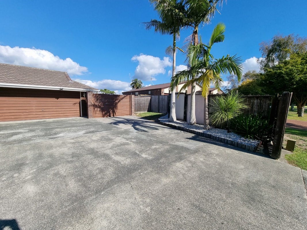 2 Framalda Place, Conifer Grove, Takanini - Carousel 30
