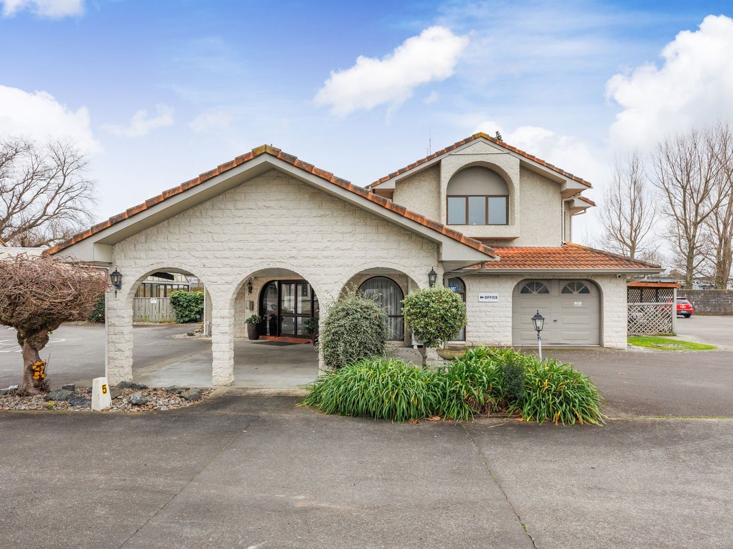 665J Pioneer Highway, Highbury, Palmerston North, Manawatu / Whanganui - Carousel 2