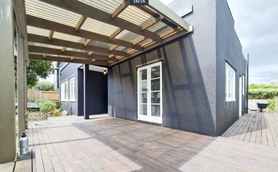 36B Alberta Street, Point Chevalier, Auckland - Carousel 2