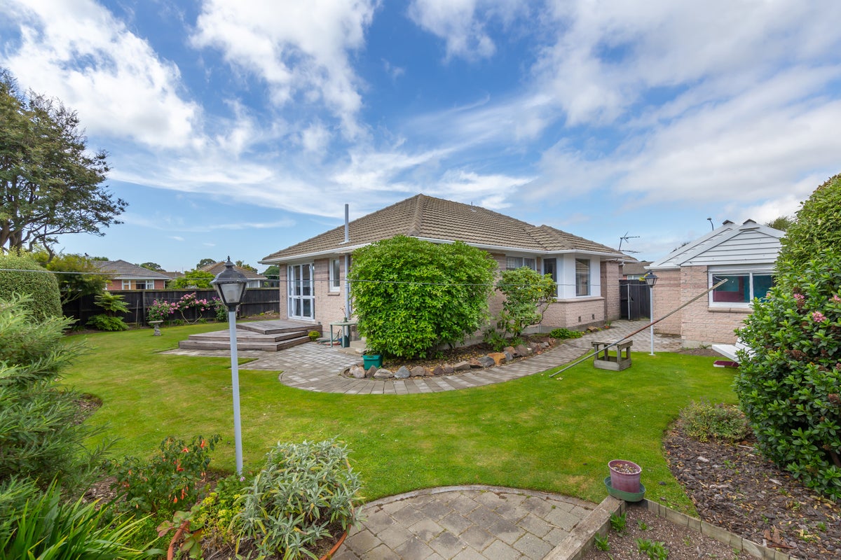 1 Logie Place, Bromley, Christchurch - Carousel 2
