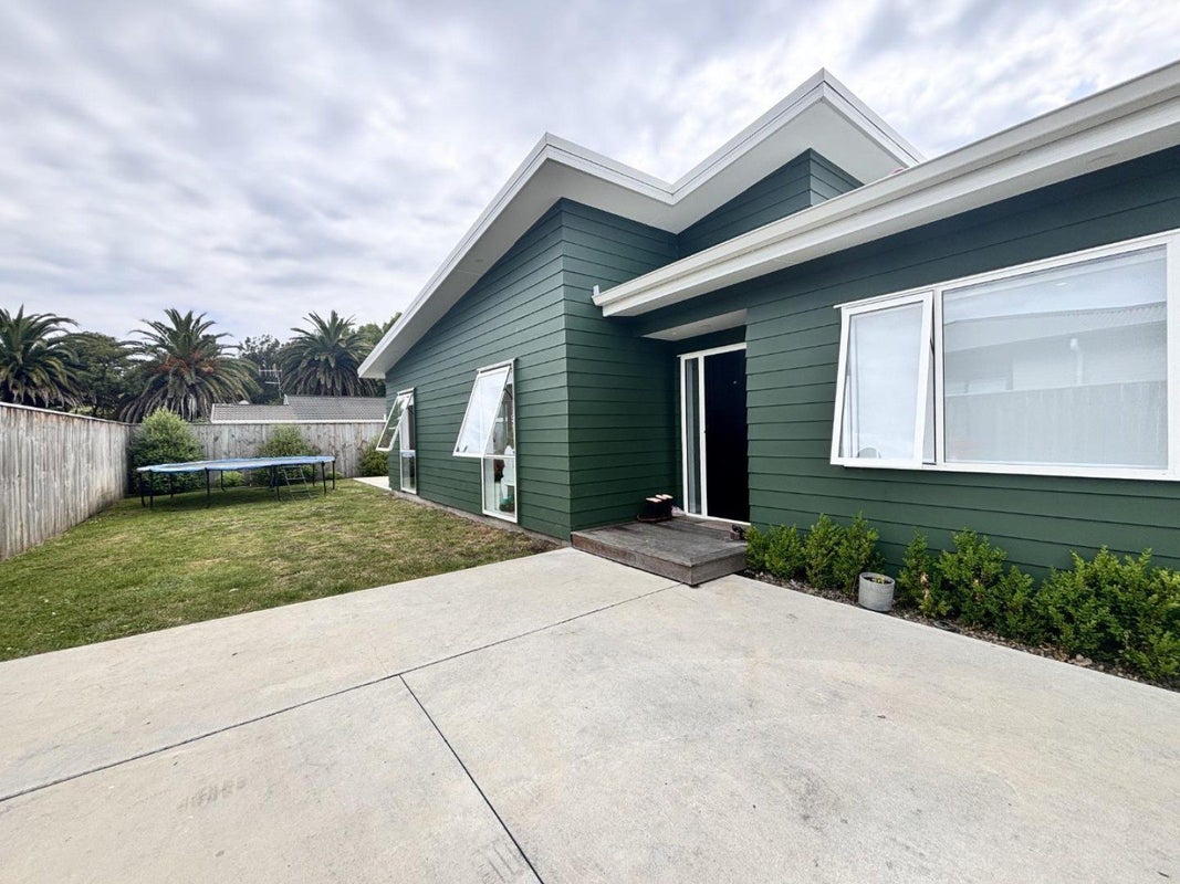 2B Lucknow Street, Aramoho, Whanganui - Carousel 1