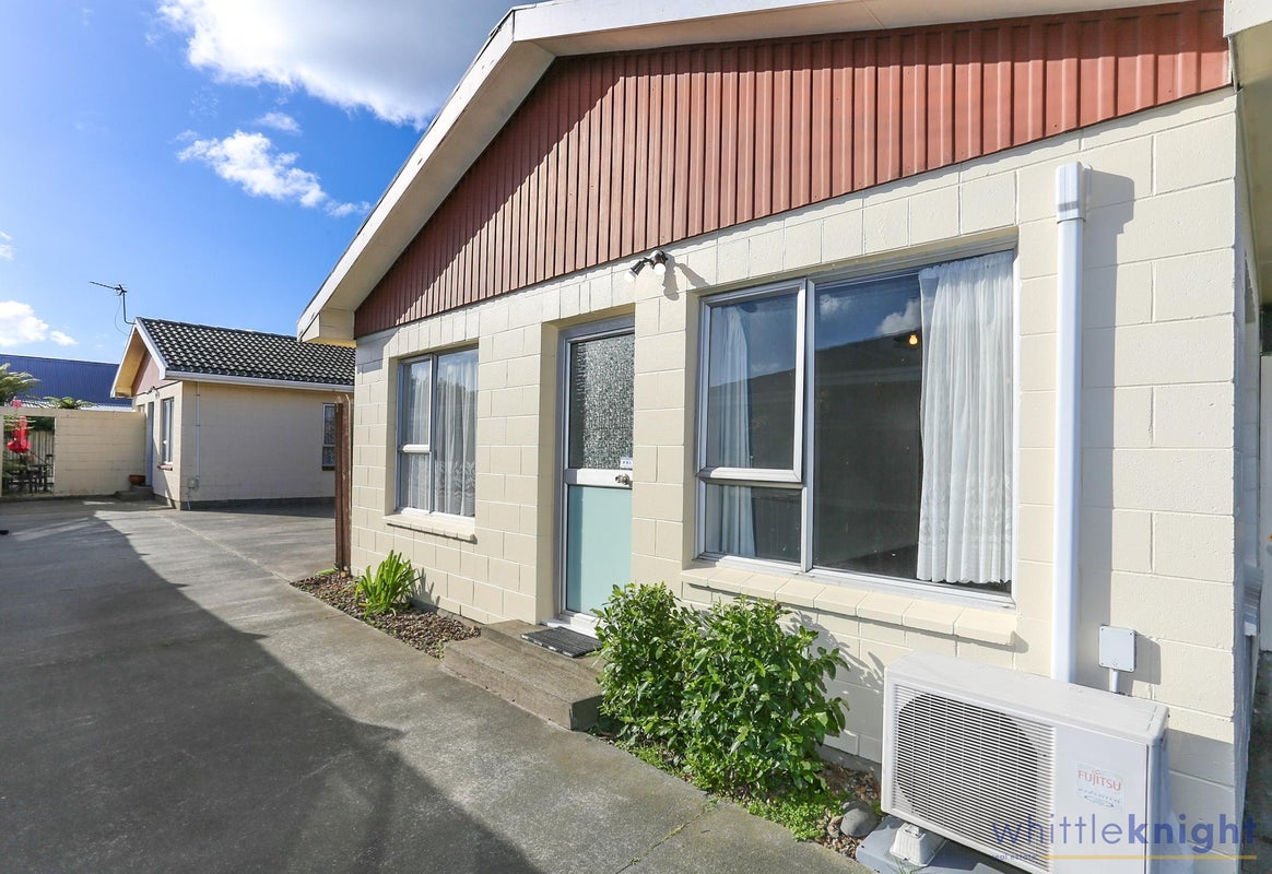 4/10 Lane Street, Woolston, Christchurch - Carousel 1