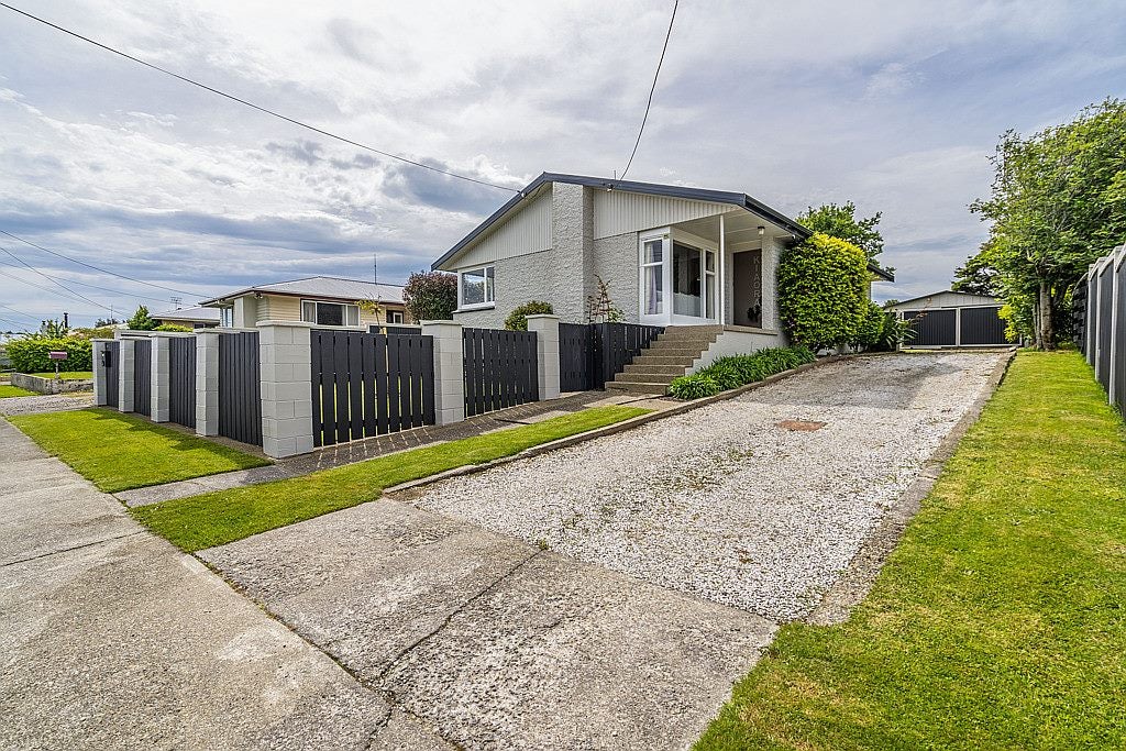 123 Edinburgh Crescent, Waikiwi, Invercargill - Carousel 1