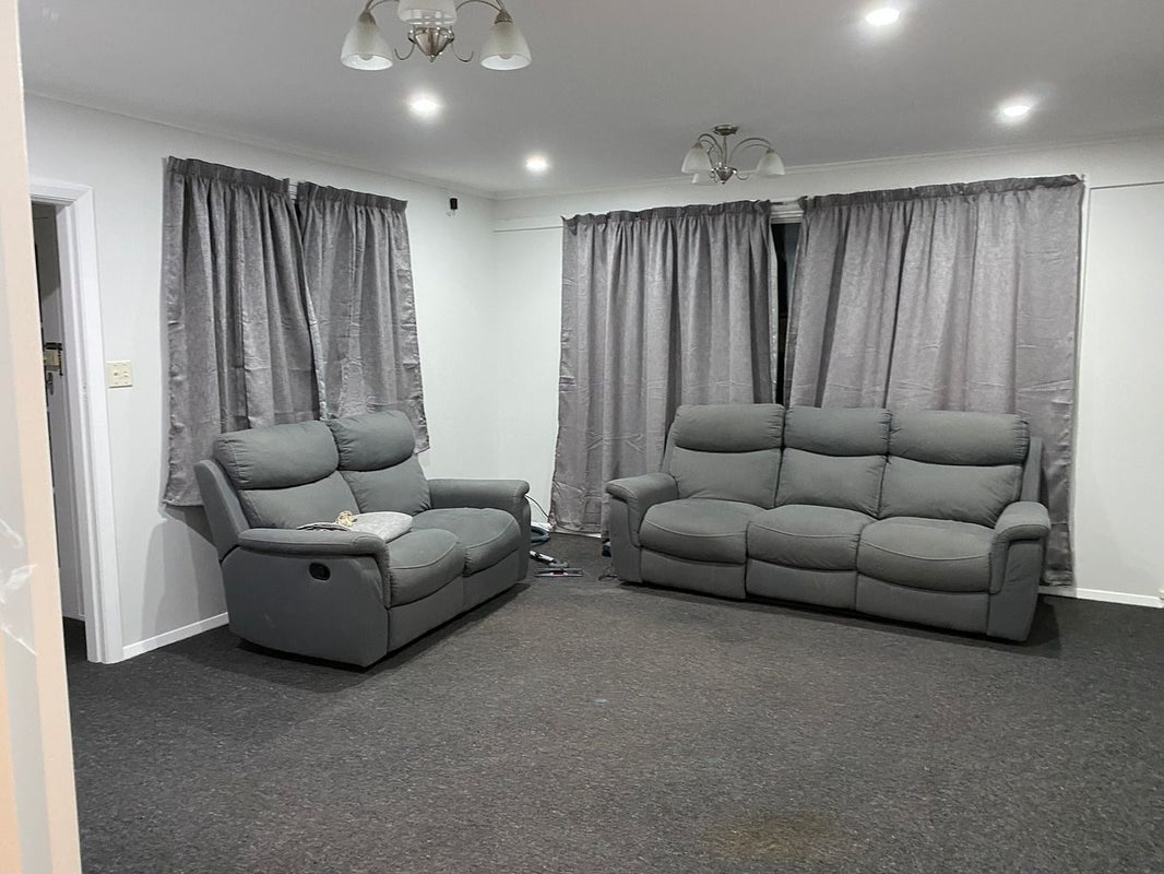 21 Horoeka Street, Stokes Valley, Lower Hutt - Carousel 2