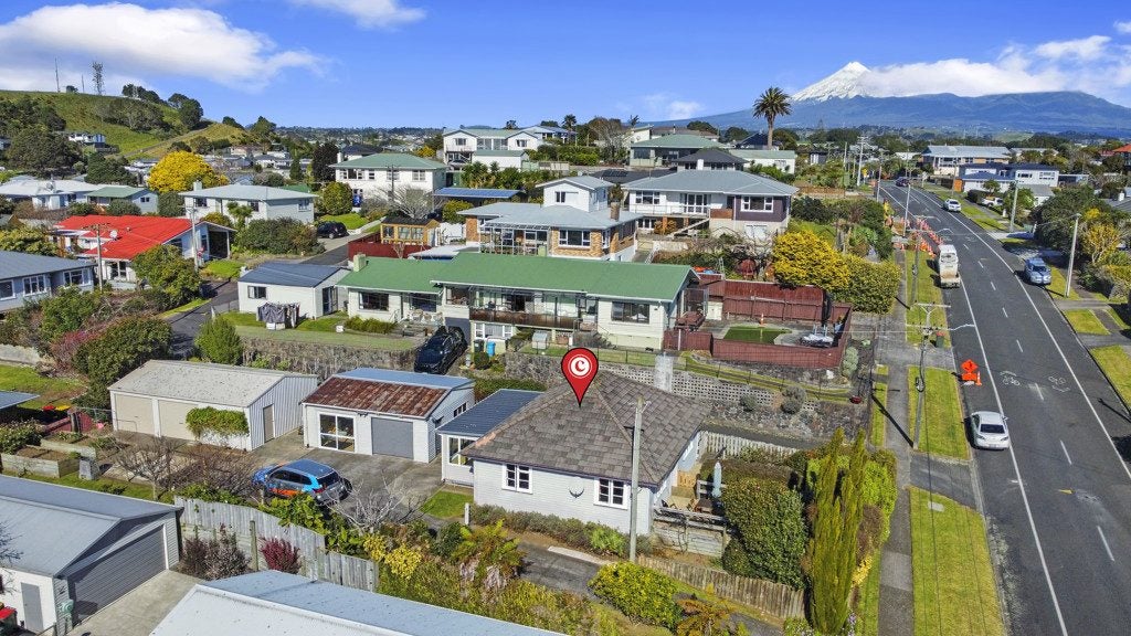 95 Pioneer Road, Moturoa, New Plymouth - Carousel 24