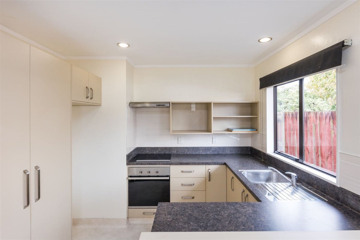 9 Purdie Place, Milson, Palmerston North - Carousel 2