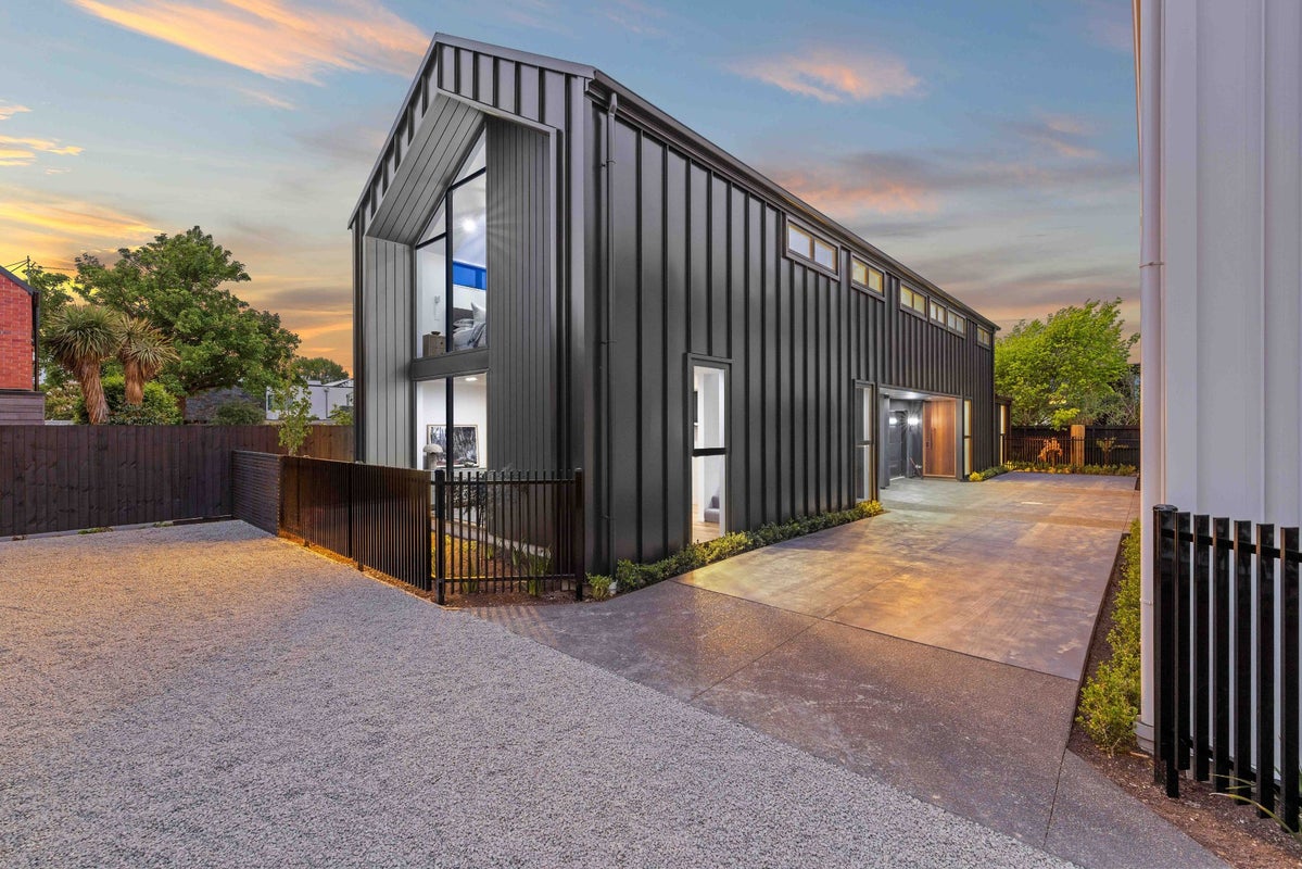 2/60 Innes Road, St Albans, Christchurch - Carousel 9