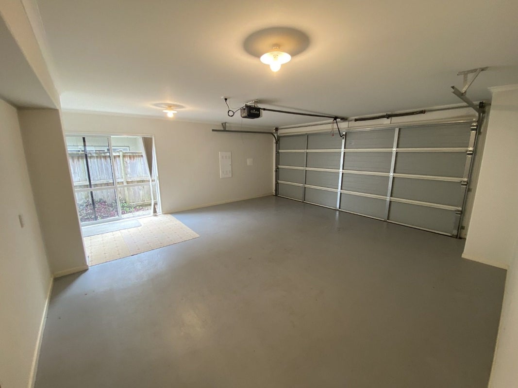 42 Jerpoint Drive, Flat Bush, Auckland - Carousel 13