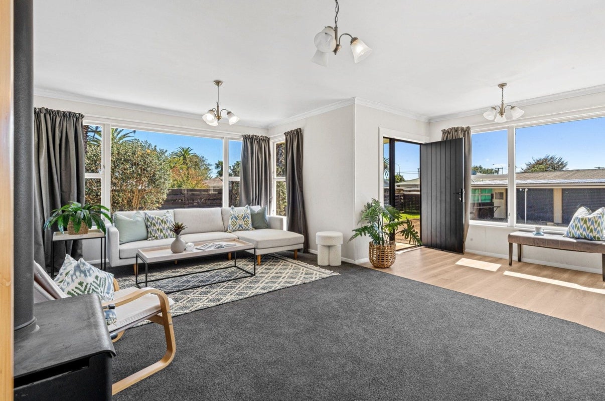 1 Highfield Place, Levin, Levin - Carousel 2