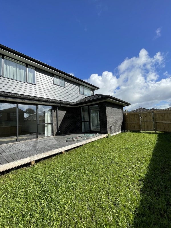 46 Sunningdale Street, Wattle Downs, Auckland - Carousel 2