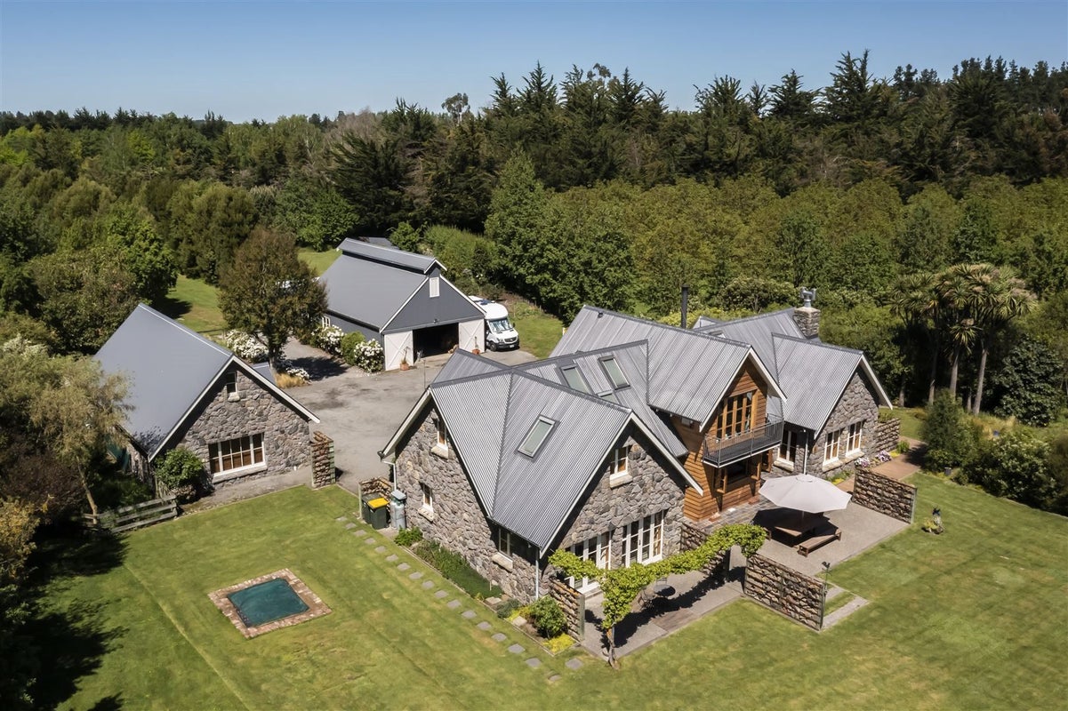 407 Halkett Road, Christchurch - Carousel 1