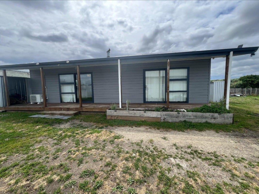 12 Beaumaris Avenue, Castlecliff, Whanganui - Carousel 2