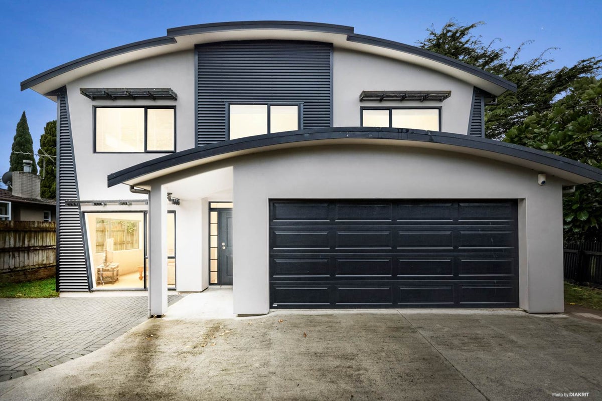 6A Callis Avenue, Opaheke, Papakura - Carousel 1