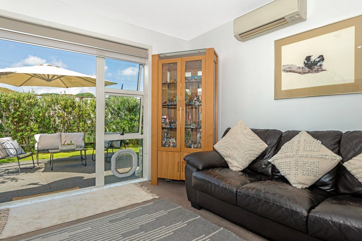 15A Silverstone Place, Lytton West, Gisborne - Carousel 2