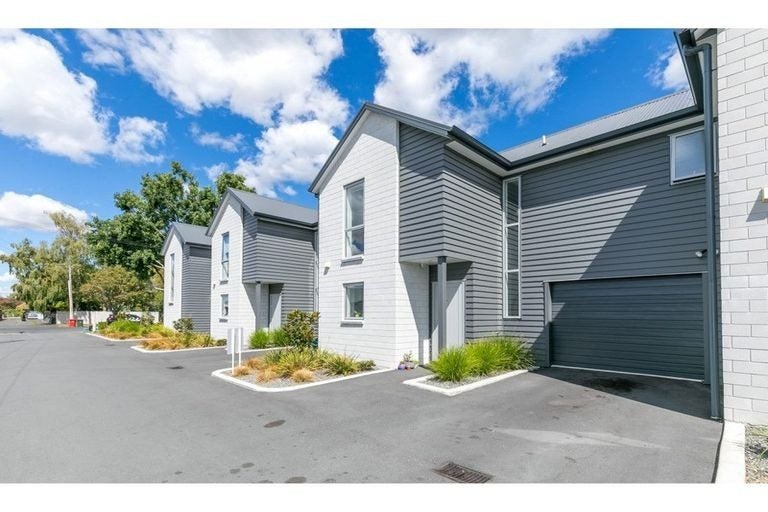 3/73 Albert Street, Hamilton East, Hamilton - Carousel 11
