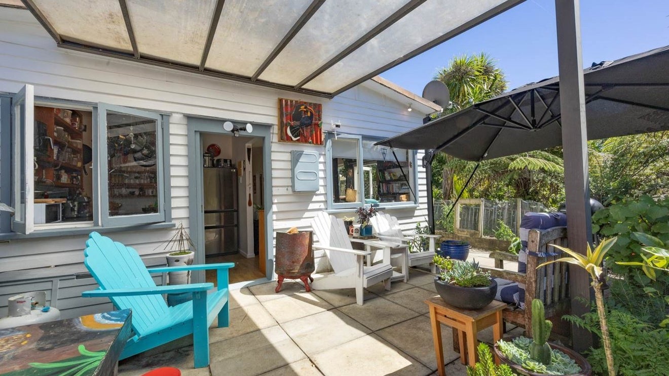 621 Huia Road, Parau, Auckland - Carousel 1