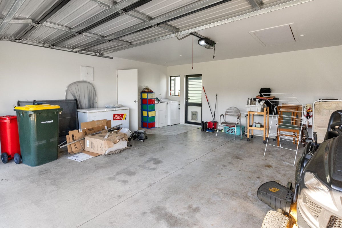 66 Waitarere Rise Avenue, Waitarere, Levin - Carousel 40