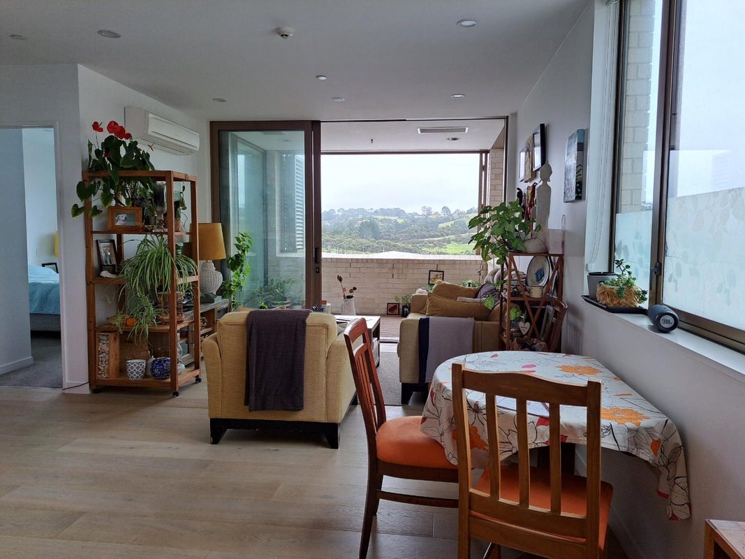 305/88 Te Oneroa Way, Long Bay, Auckland - Carousel 1