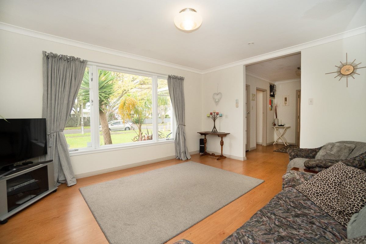 50 Birmingham Street, Takaro, Palmerston North - Carousel 2