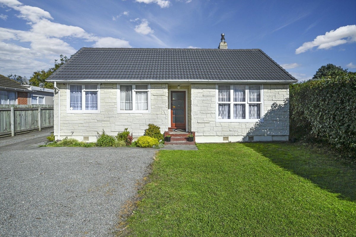 803 Collinge Road, Mayfair, Hastings - Carousel 11