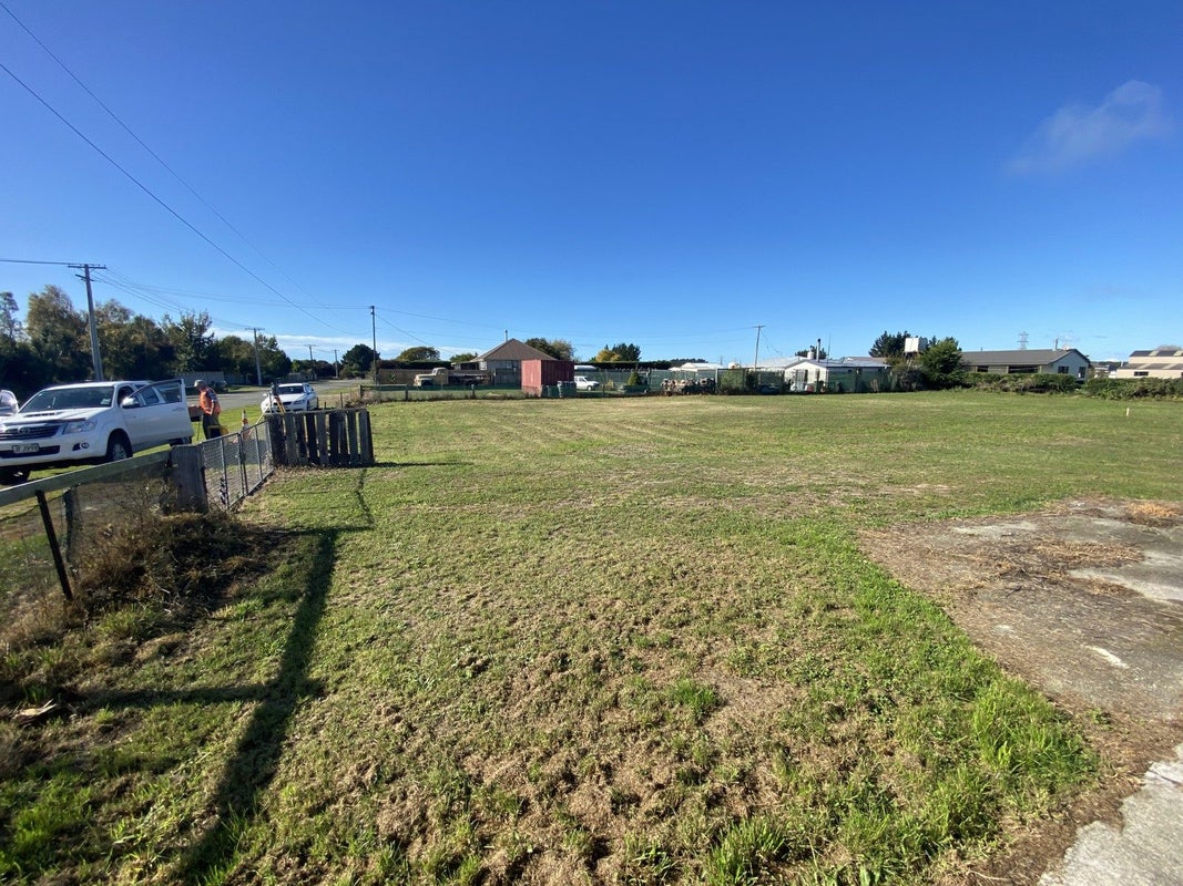 15 Redcliff Road, Glenavy, Waimate - Carousel 11