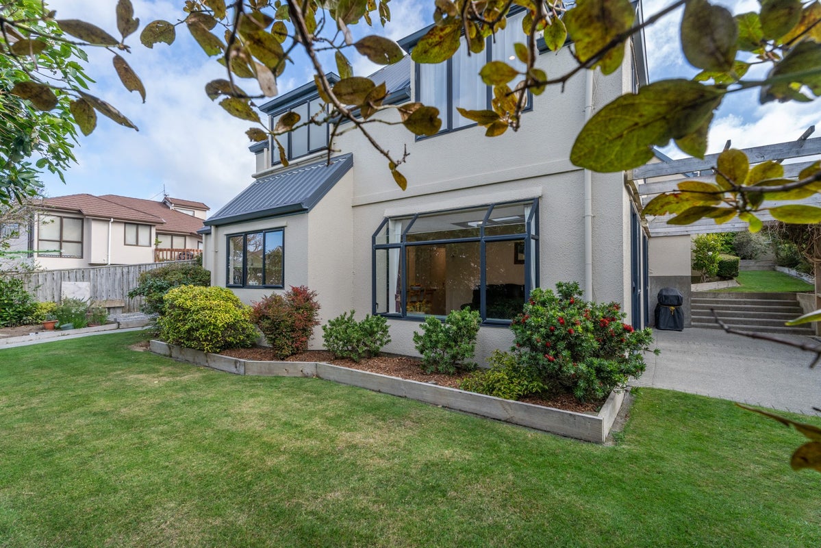 157 Westchester Drive, Churton Park, Wellington - Carousel 2