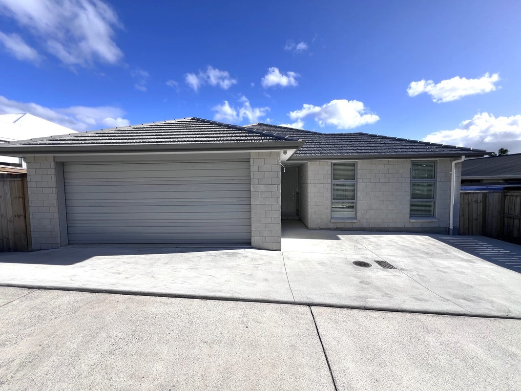 11B Humber Crescent, Gate Pa, Tauranga - Carousel 1