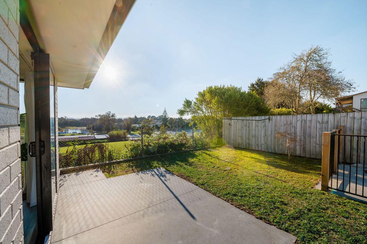 98D Forest Lake Road, Forest Lake, Hamilton - Carousel 2