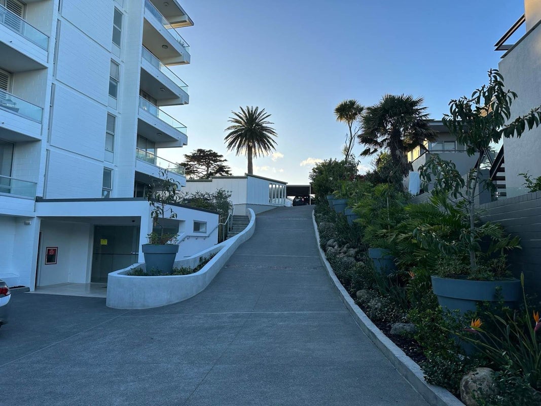 1/69 Hamilton Road, Herne Bay, Auckland - Carousel 16