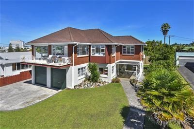 12A Quebec Road, Milford, Auckland - Carousel 1