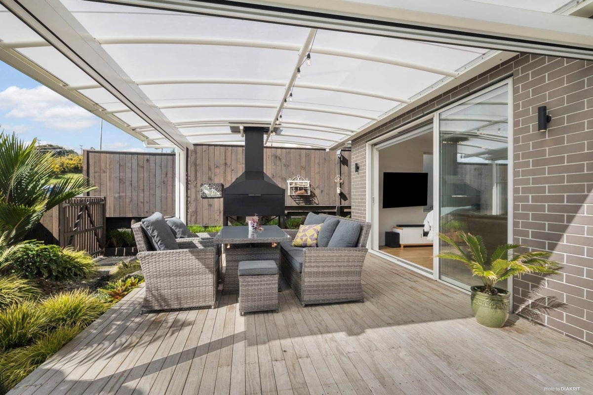 13 Sunnyheights Road, Orewa, Orewa - Carousel 2