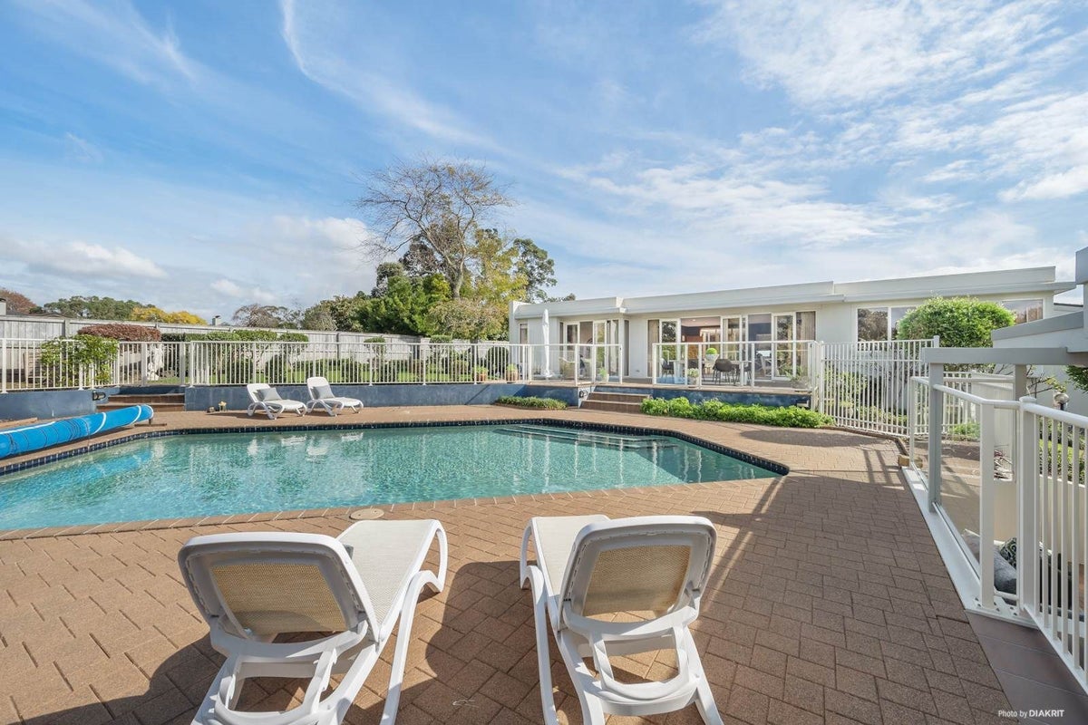 34 CAITHNESS PL, Farm Cove, Auckland - Carousel 2