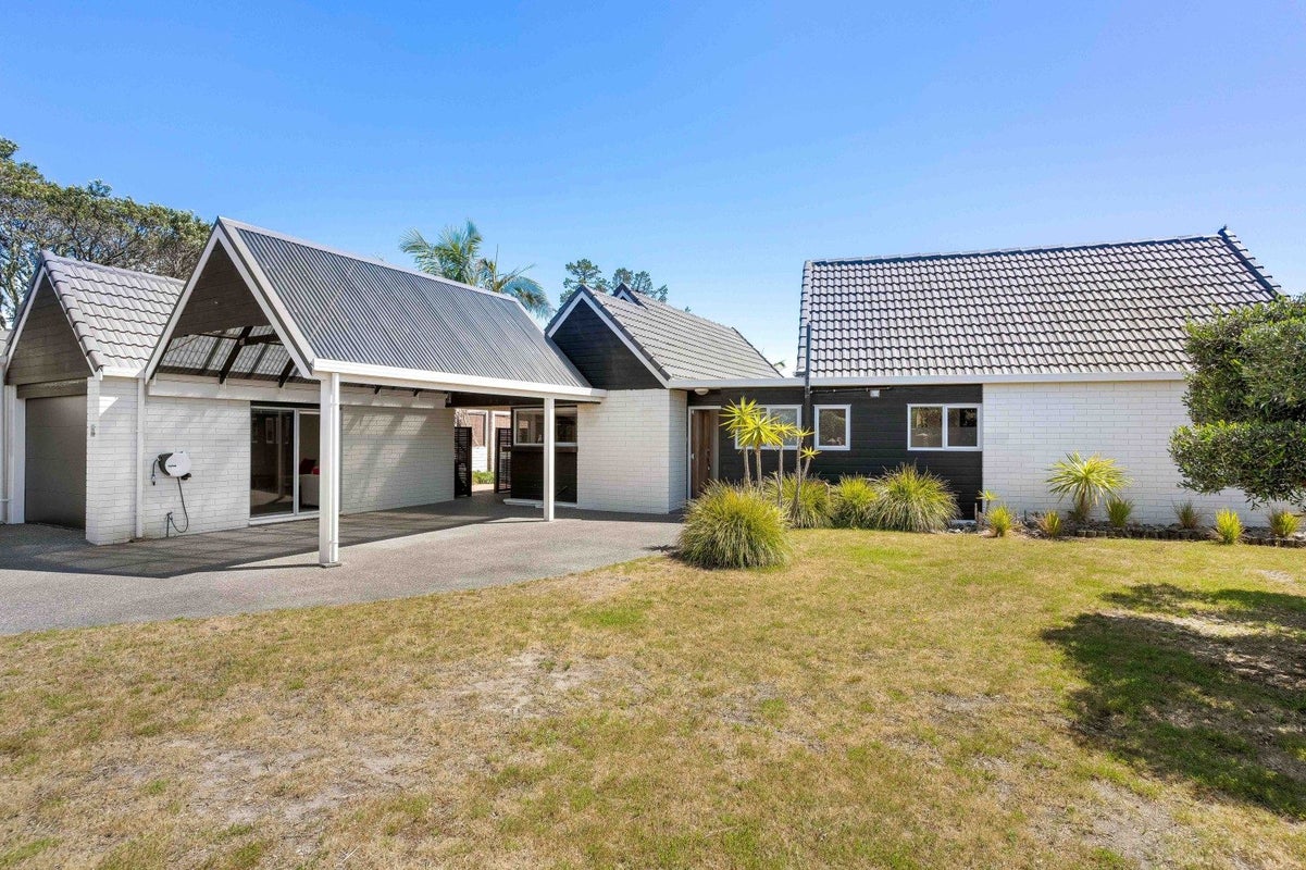 11 Pauanui Boulevard, Pauanui, Pauanui - Carousel 2