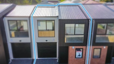 9B Pukeroa Place, Papakura, Papakura - Carousel 1
