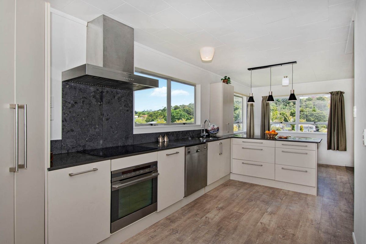 10A Limestone Place, Raumanga, Whangarei - Carousel 1