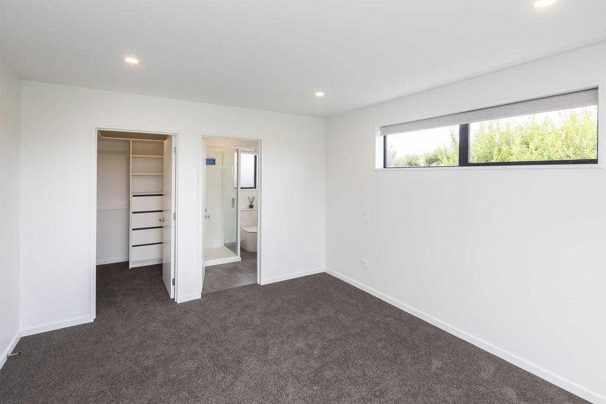 21 Loch Tanna Way, Broomfield, Christchurch - Carousel 16