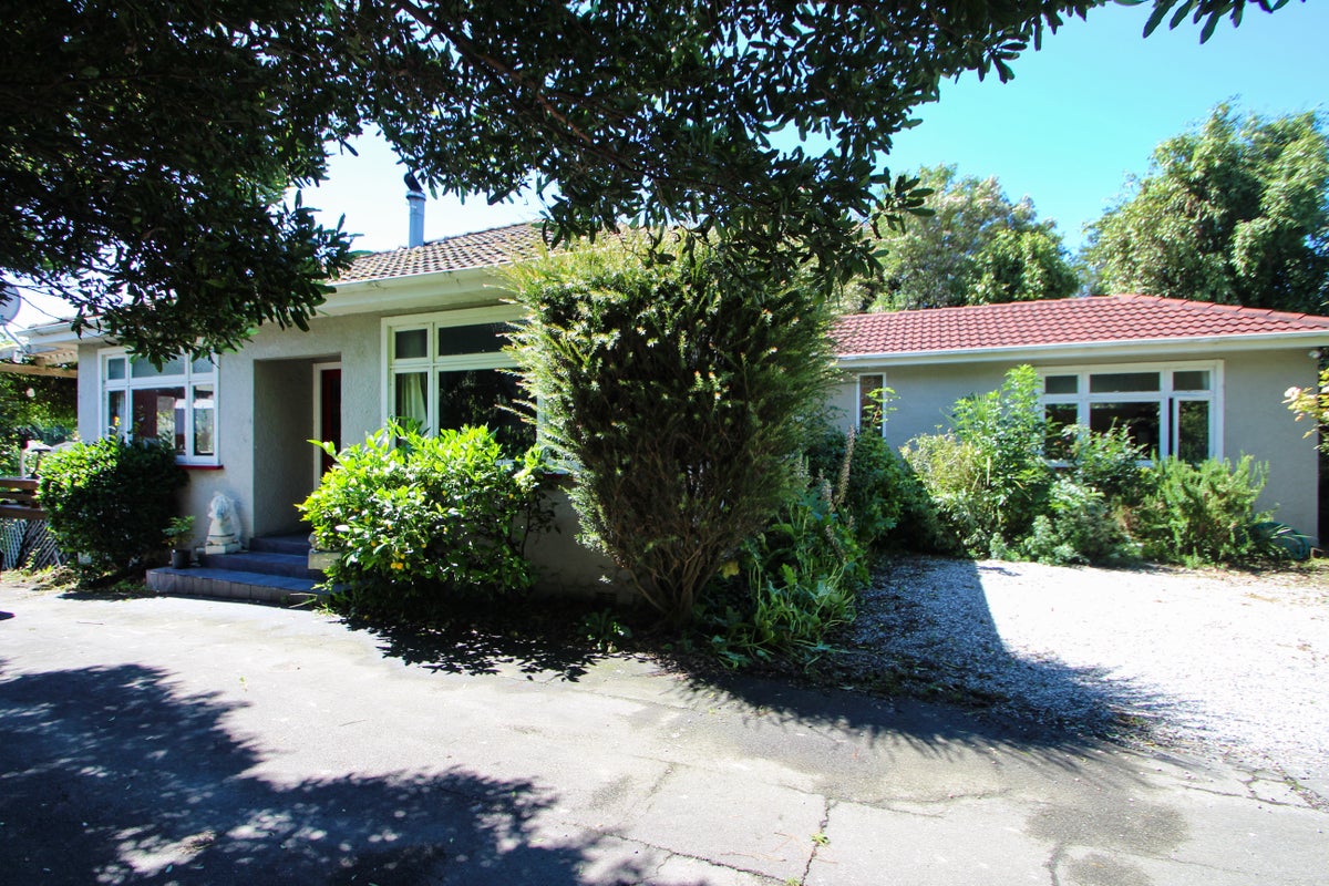 56 Wansbeck Street, South Hill, Oamaru - Carousel 18