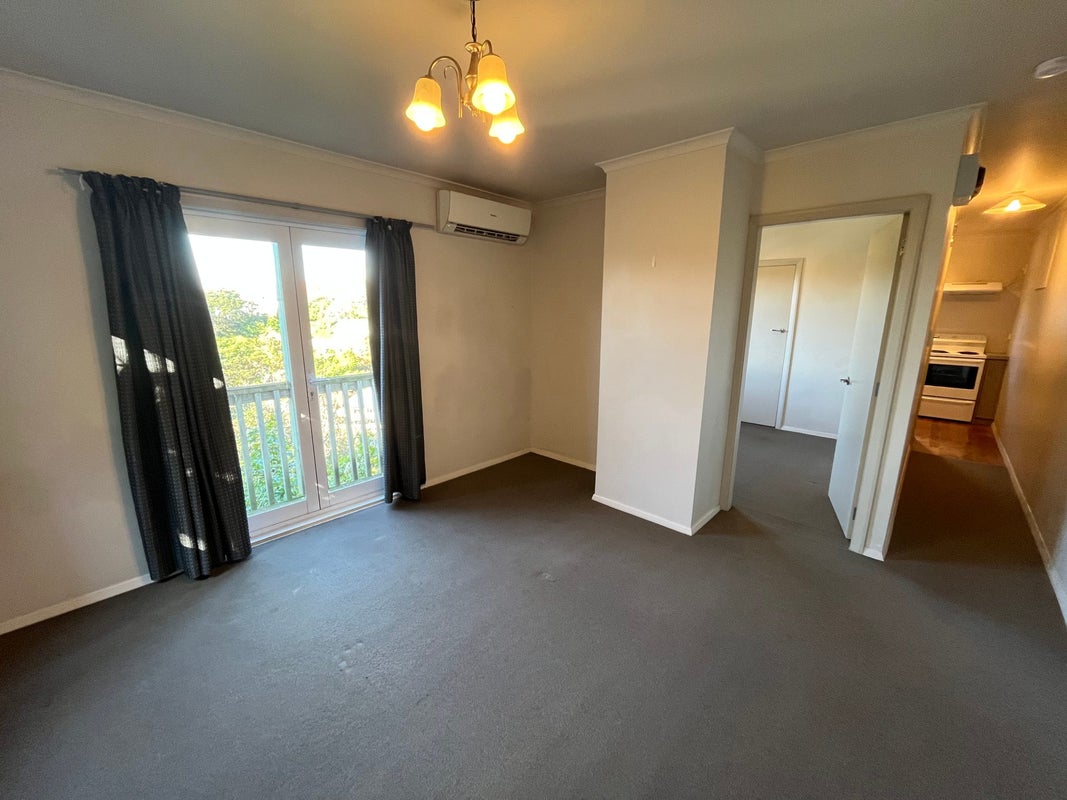 30 Garden Road, Northland, Wellington - Carousel 2
