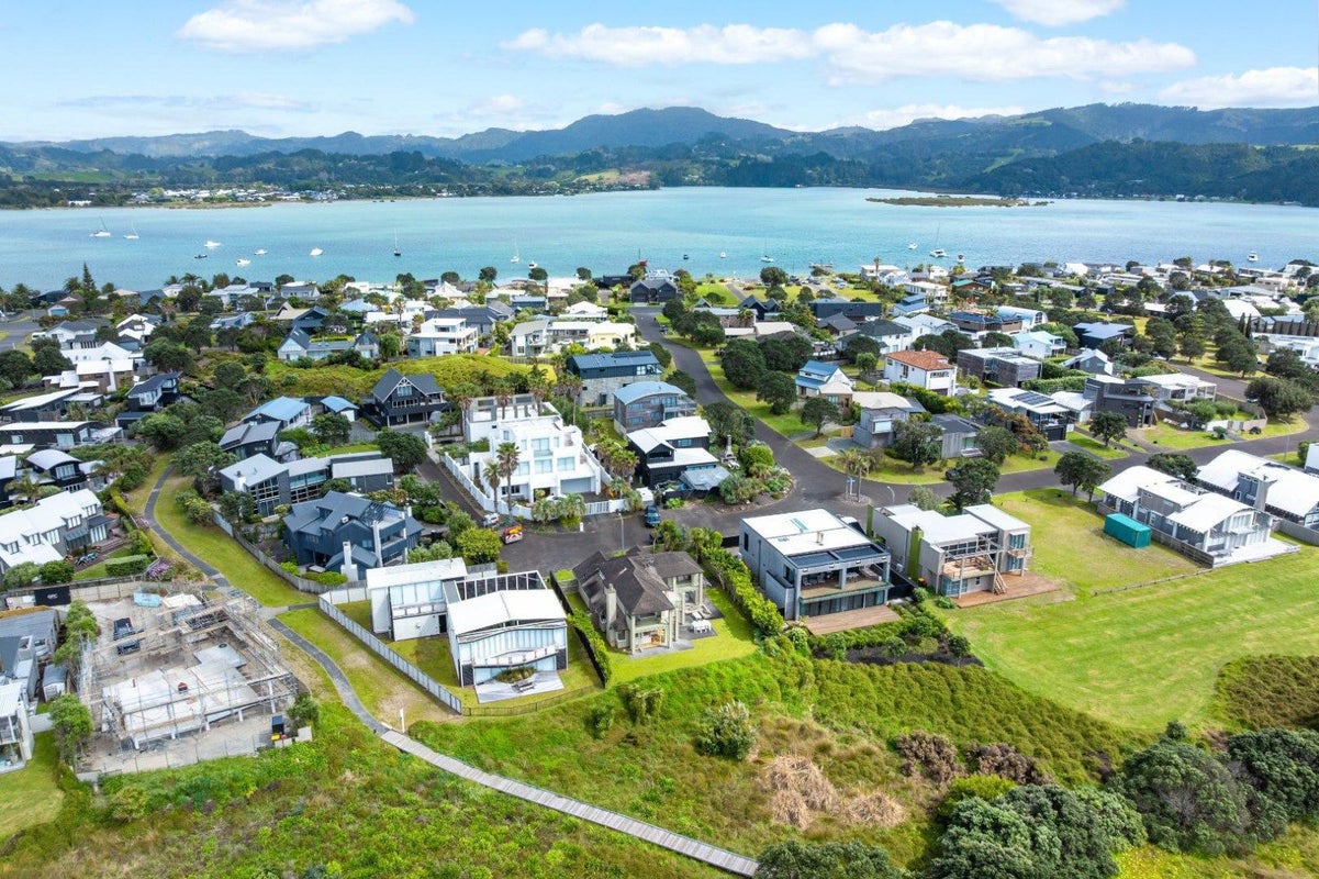 6 Lagoon Way, Omaha, Warkworth - Carousel 22