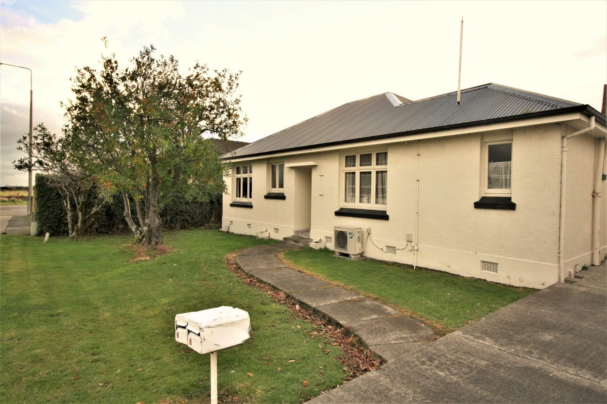 6 Louisa Street, Gladstone, Invercargill - Carousel 1
