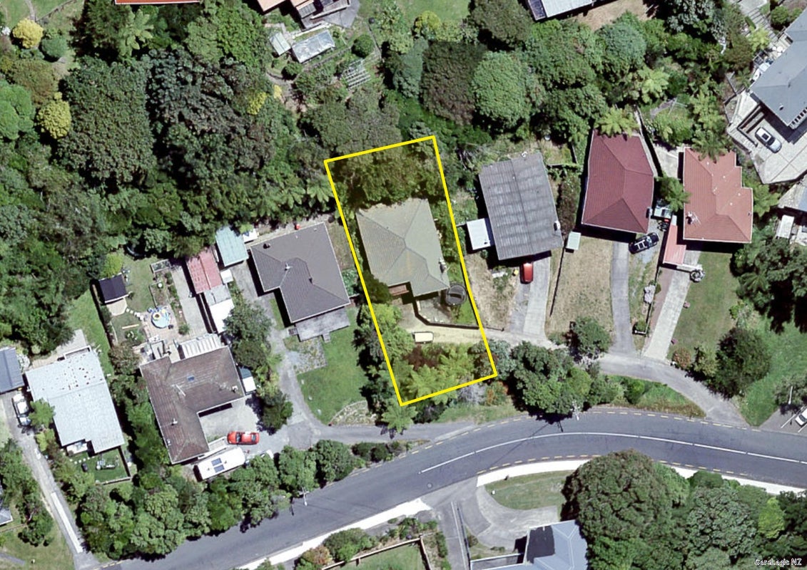 24A Lyndhurst Road, Tawa, Wellington - Carousel 15