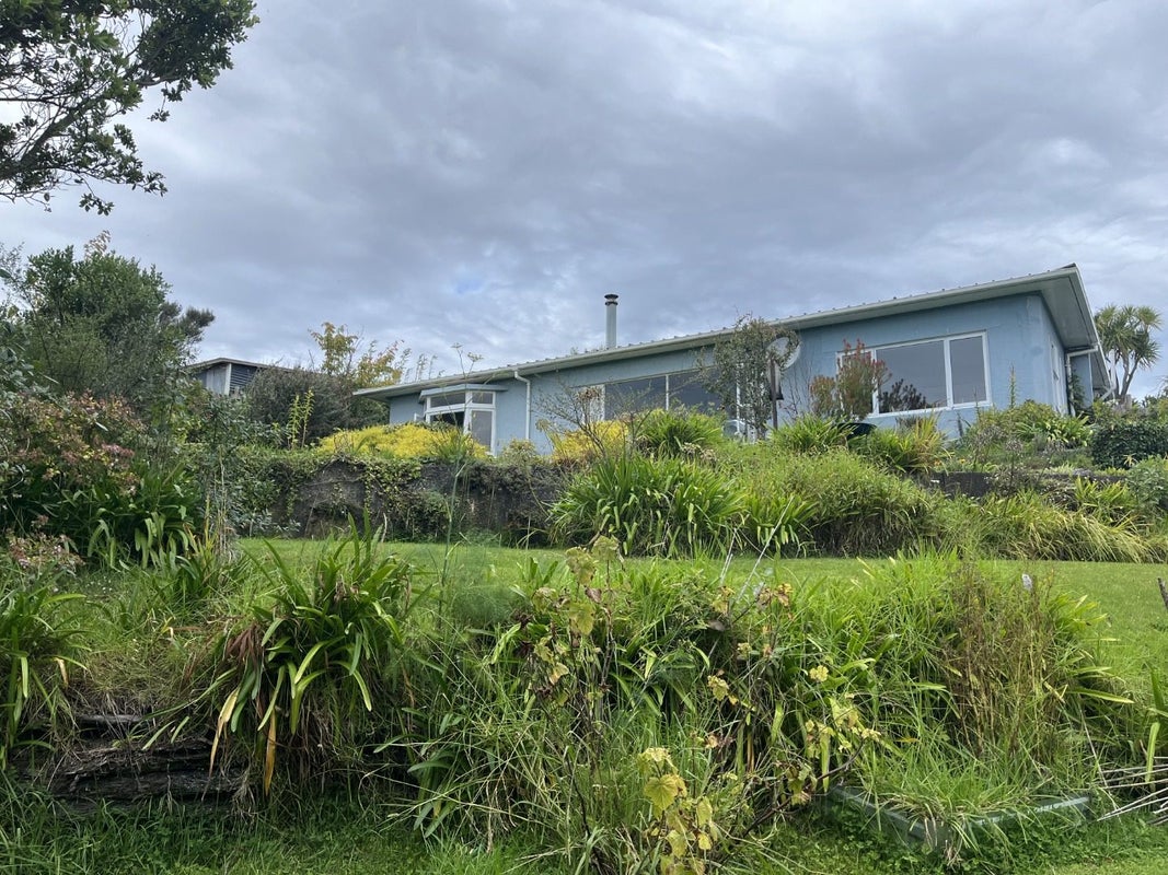 19 The Bollard, Whitby, Porirua - Carousel 2