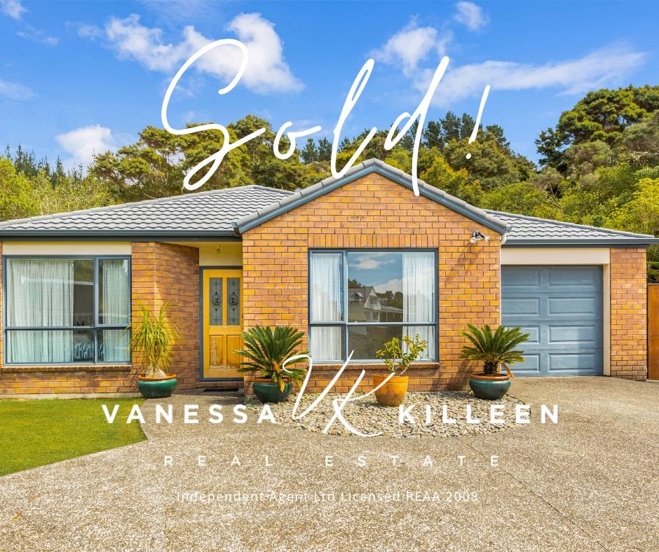 24 Donald Place, Stillwater, Silverdale - Carousel 1