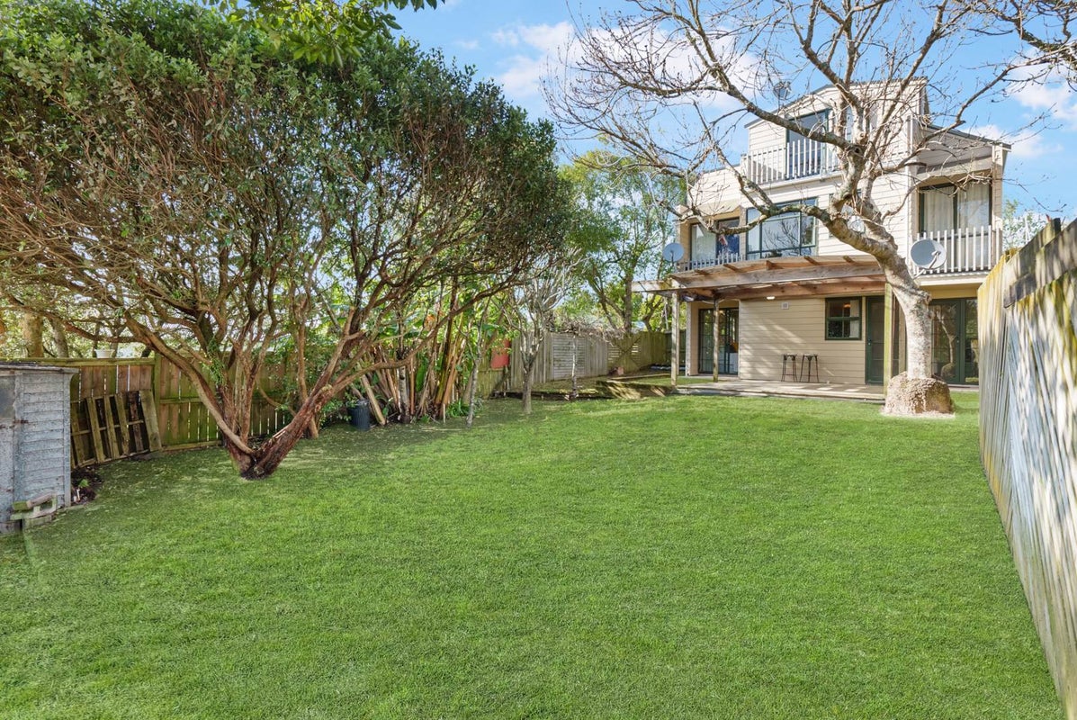 3A Woodside Avenue, Northcote, Auckland - Carousel 2