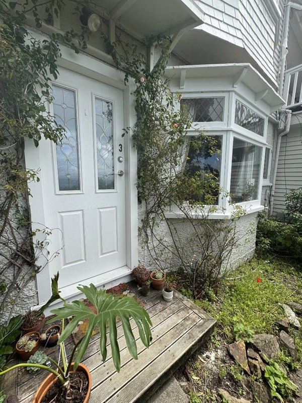 3/89 Barnard Street, Wadestown, Wellington - Carousel 1